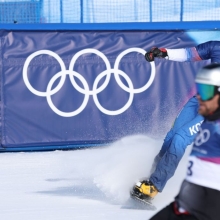 "올림픽 시작한 거 맞나요?" 싸늘한 축제에 자영업 현장도 '꽁꽁'