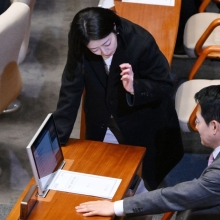 [포토] 장동혁 대표와 대화하는 배현진 의원