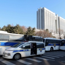 [포토] 윤석열 전 대통령 1심 선고 앞두고 법원 주변 경계 강화