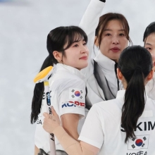 女컬링 캐나다에 패하며 준결승행 무산…최종 5위로 대회 마무리