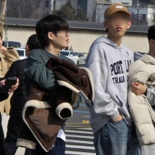 [포토] 포근한 날씨...내일은 17도까지 올라