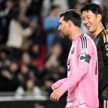 "한국 전설들의 만남" 이병헌, MLS 개막전서 메시와 격돌한 손흥민 현장 응원