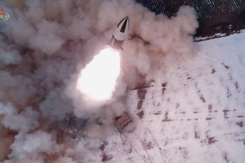 北 순항미사일 2발 발사…베이징 올림픽 중에도 '군사행동' 가능성(종합)