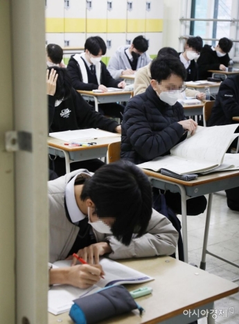 2023년 첫 학평, 영어 지난해 수능과 유사…체감 난이도는 높아