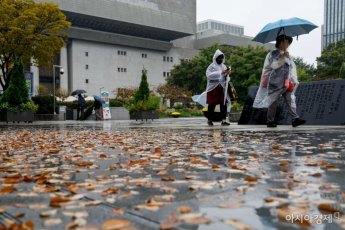 [날씨] 전국 흐리고 비…"돌풍·우박 유의하세요"