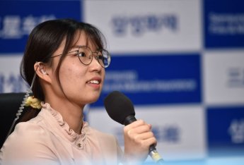 ‘국내 여자 톱랭커’ 최정, 센코컵 여자바둑최강전 첫 우승
