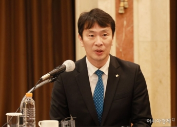 이복현 "유동성 어려움 겪는 증권사 성과급·현금배당 신중해야"