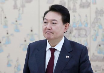 尹 대통령 '당무 개입' 논란 확산…MB·박근혜도 전대 갔다