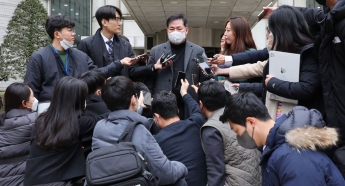 유동규 "깨끗이 씻고 자수할 마음… 이재명, 피해의식 벗어나야"