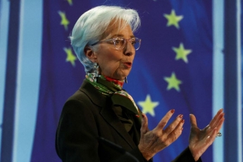 ECB, CS위기에도 ‘빅스텝’…라가르드 "은행시스템 강하다"(종합)