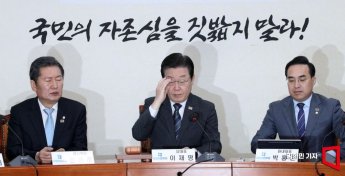 [포토] 이재명 "尹 정권, 친일논쟁 넘어 충일논쟁 벌어질 지경"