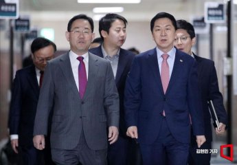 [포토] 국민의힘 최고위 향하는 김기현-주호영