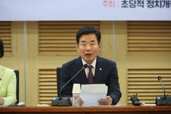 김진표 "선거법 합의안 6월말까지 만들자"