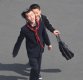 [포토] 거리서 장난치는 북한 어린이들