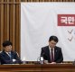 한국당, 曺 '셀프 검증'에 '반박 간담회'로 맞불