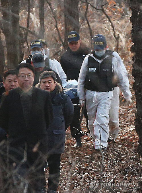 '계모 학대 사망' 원영이 사건 현장검증…“살인죄 적용 검토”