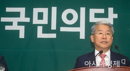 김동철 "文 공무원 증원, MB 4대강 비슷…반면교사 삼아야"