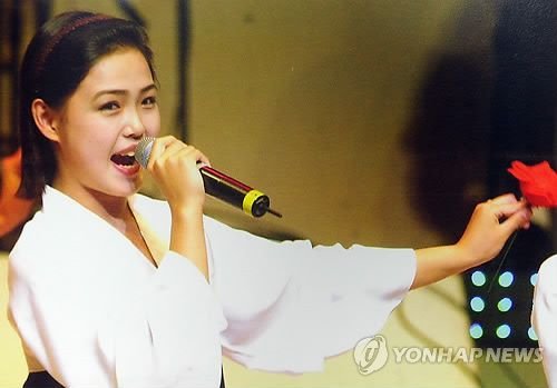 ‘북한 퍼스트레이디’ 리설주 방남…성장부터 김정은과 결혼까지