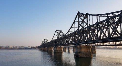 북한, 中에서 코로나19 물품 지원받나… "화물열차 2차례 운행"