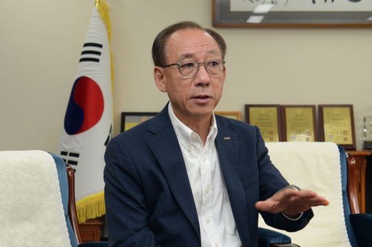 "5G 선두 뺏겼던 美·日 더 적극적…6G 준비 없인 통신강국도 없다"