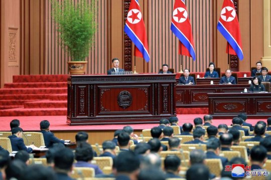 北 최고인민회의 채택한 '평양문화어보호법'
