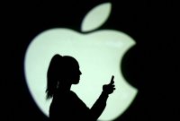 아이폰서 미키마우스가?…"애플, 디즈니 인수하면 기업가치 25%↑"