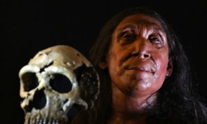 200개 뼛조각 맞추니…7만5000년 전 40대 여성 모습 이렇습니다