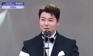 박나래 대신 '90도 사과' 전현무 "송구스러운 마음…기대 못 미쳤다"