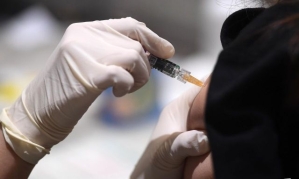 연말 행사 즐기는 사이 사망자 3100명 넘어섰다…'신종 독감' 번지는 美