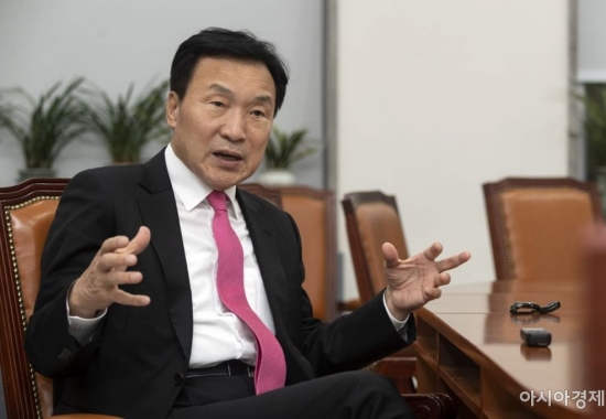 만덕산 품에 안겼던 손학규의 정치 실험