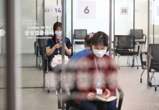 접종자 인터뷰 "발열증상 하루만에 없어졌다"