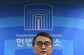 朴탄핵심판 당시 헌재공보관, 배보윤 변호사가 尹대리인으로 나온다