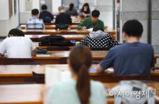 고용시장서 외면 받는 청년…쉬었음 '역대 최대' 50만명