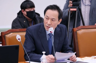 대통령실 정무수석 우상호, 홍보수석 이규연, 민정수석 오광수