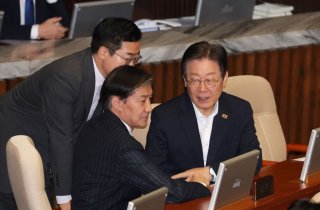 이재명-조국, 2시간 즉석 '번개 회동'…"용산발 위기 대책 논의"