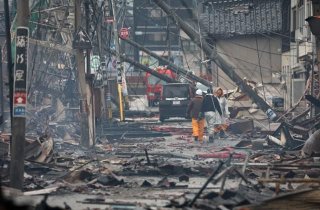 日, 초대형 지진 공포에 '생수·휴지' 등 품절 대란