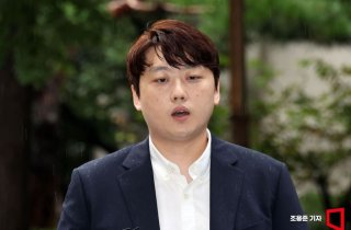 현역행 의대생 6배 증가…전공의 대표 "국방부, 군 의료붕괴 대책있나"