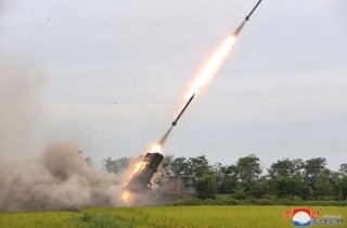 북한, '쓰레기 풍선' 이어 두 달 만에 미사일 도발