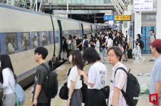 추석 연휴 열차 이용객 ‘281만명’…18일 이용객, 역대 명절 중 최다