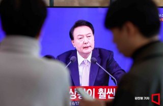 尹 지지율 최저 경신보다 더 큰 충격…"이재명·野로 표심 움직여"