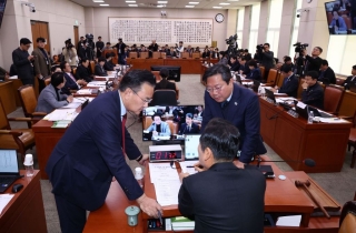 '비상계엄 공소시효 없앤다'…계엄 억지책, 국회 법사위 소위 통과