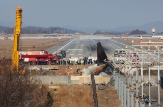 공항 둔덕 없애고 특수 제동시설 도입한다