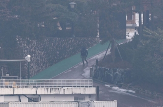 경호처 "尹체포영장 집행시 매뉴얼대로 대응"…충돌 불가피