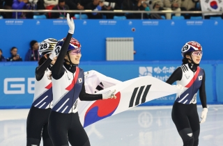 韓 쇼트트랙 女500m 금은동 싹쓸이…최민정 사상 첫 金