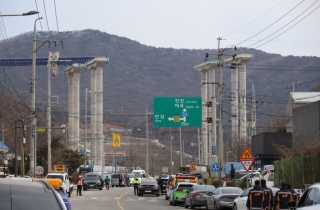 국토부, 안성 고속도로 공사장 붕괴 사고대책본부 가동