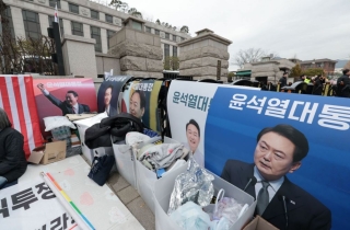 '尹탄핵 선고 임박' 관측…여야, 주말 총력 여론戰