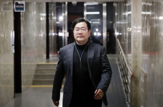 민주 "지도부에 崔대행 탄핵 여부 위임"…심야회의 계속 논의