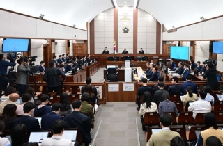 12일 '내란 재판'에 尹 지상 출입구 통해 출석