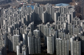 서울, 아파트값 0.39%↑…전세가는 하락세