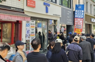 SKT 해킹 여파…KT·LGU+로 탈출한 가입자 55만명 육박